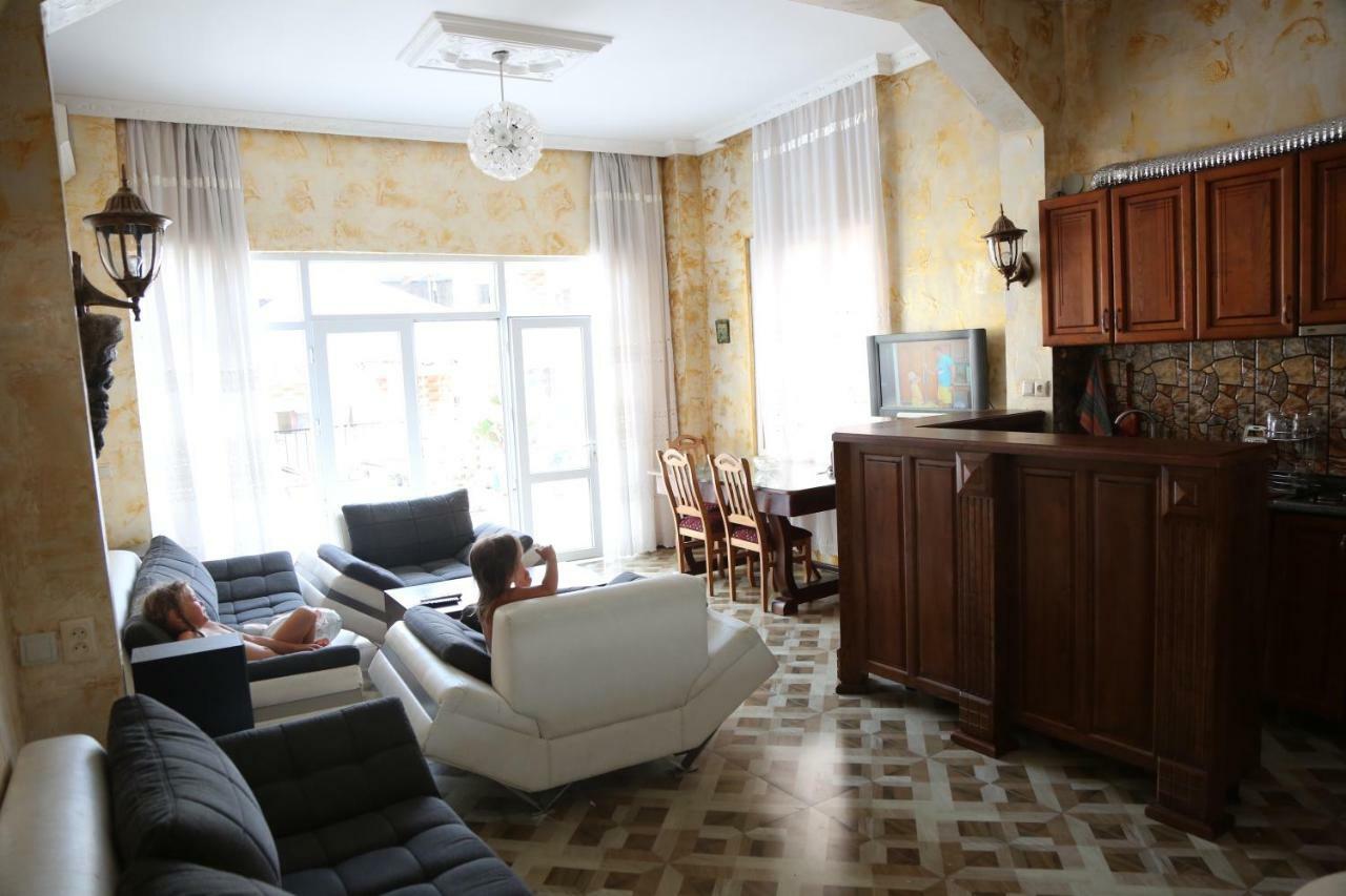 Duru'S Apartment With 3 Bedrooms Batumi Exterior foto